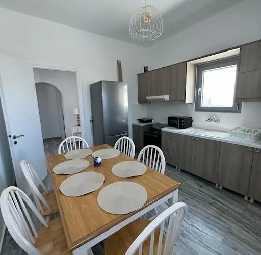 Marielen House باروس